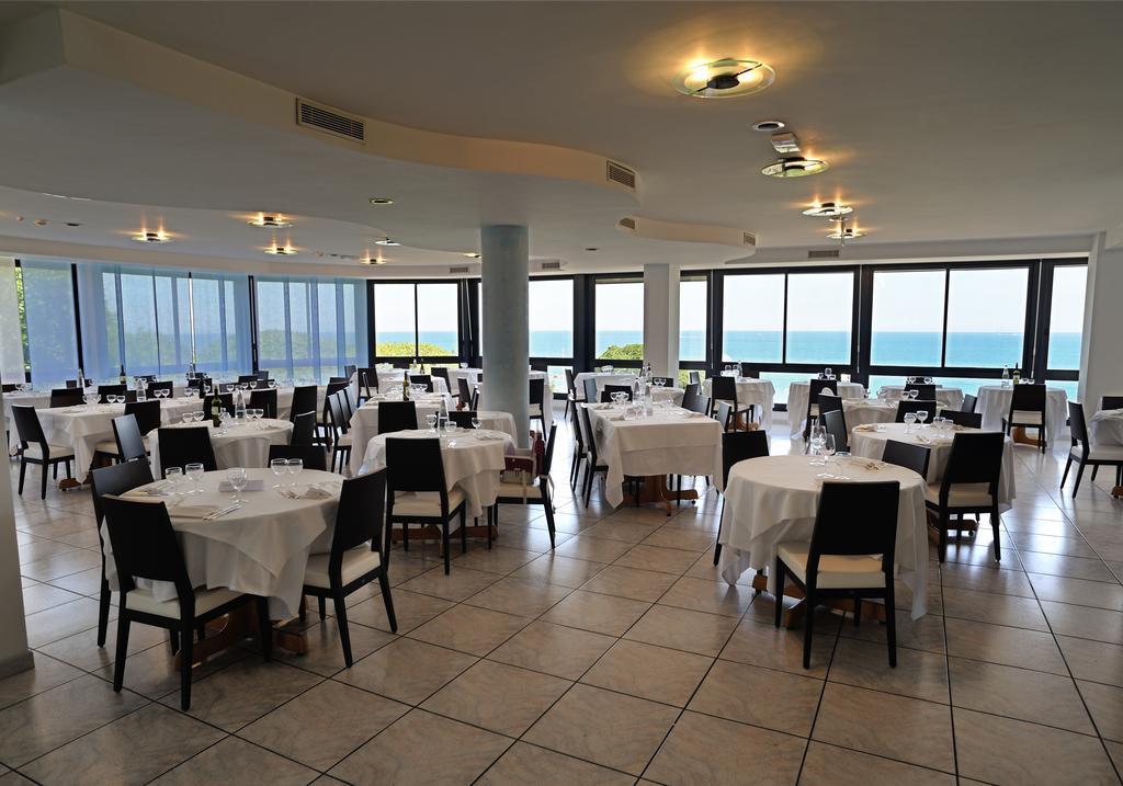 Hotel Venus กาบิชเชมาเร ภายนอก รูปภาพ