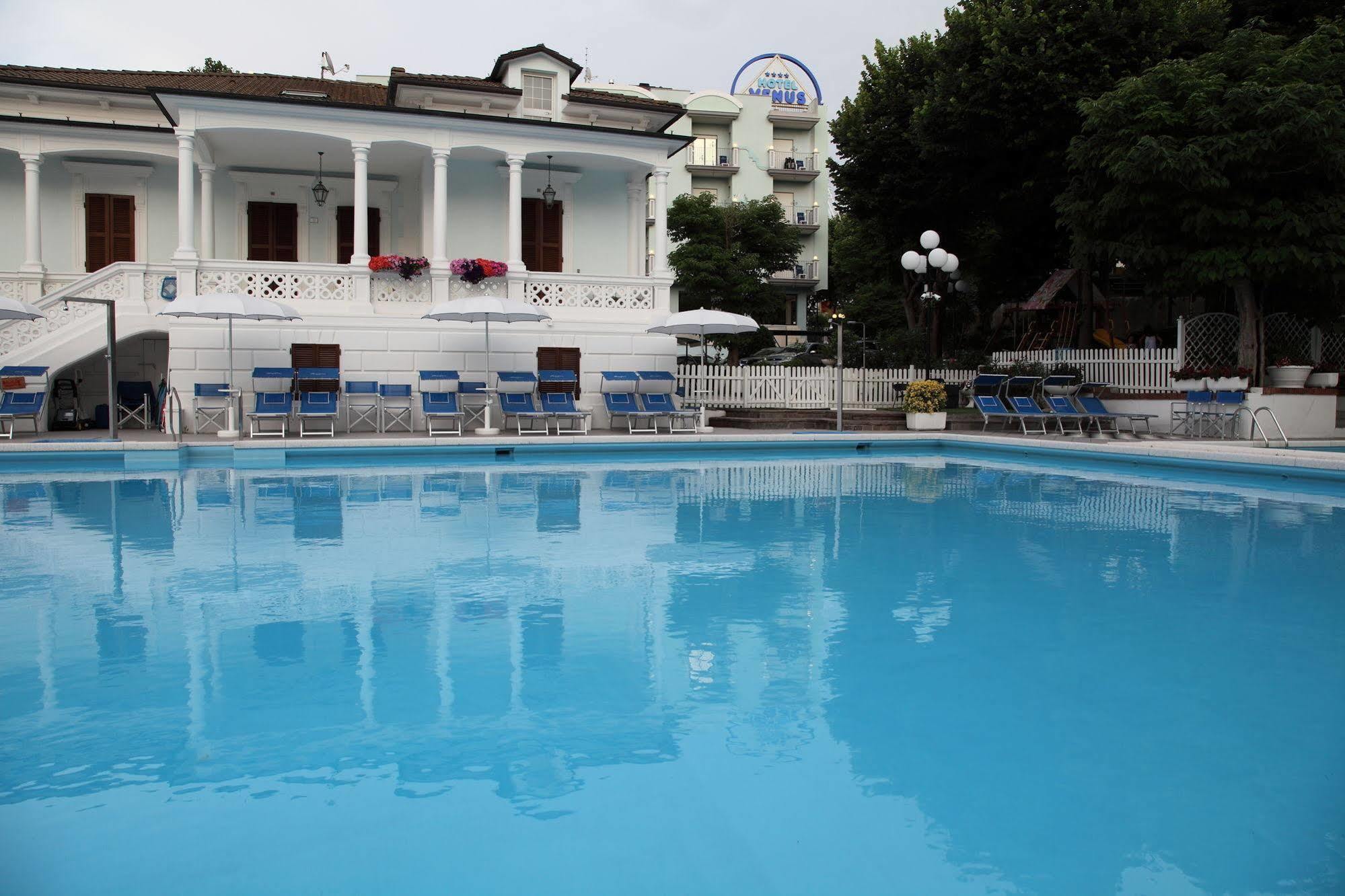 Hotel Venus กาบิชเชมาเร ภายนอก รูปภาพ