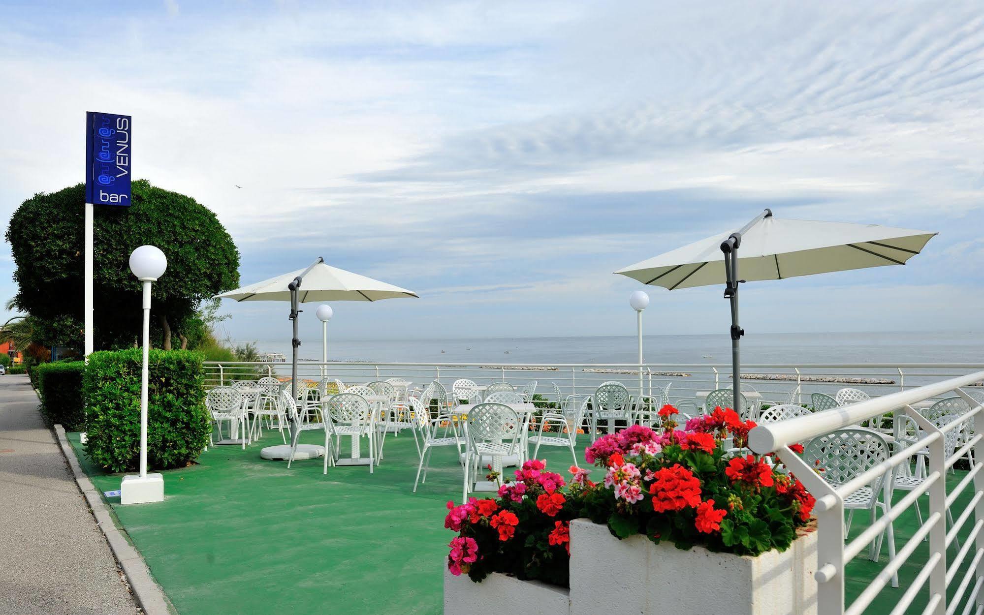 Hotel Venus กาบิชเชมาเร ภายนอก รูปภาพ